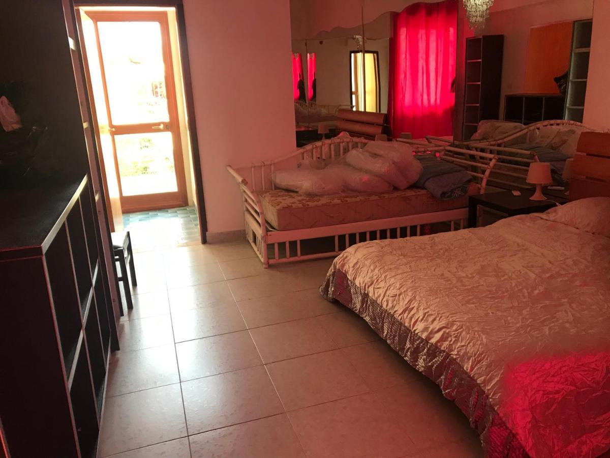 Villa Belvedere Mini Appartamento Pontecagnano Eksteriør bilde