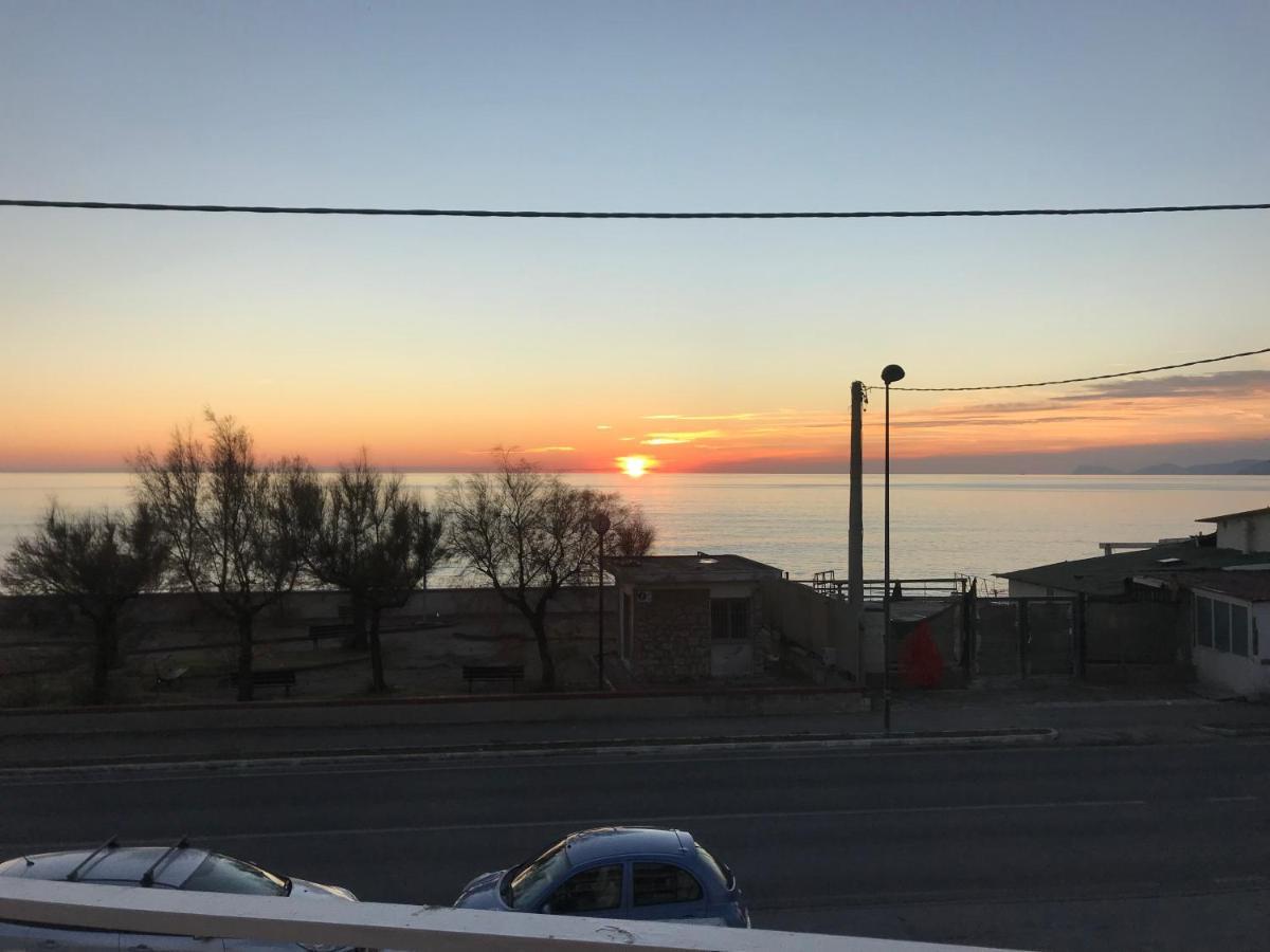 Villa Belvedere Mini Appartamento Pontecagnano Eksteriør bilde